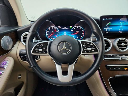 Used 2021 Mercedes-Benz GLC 300 image 21