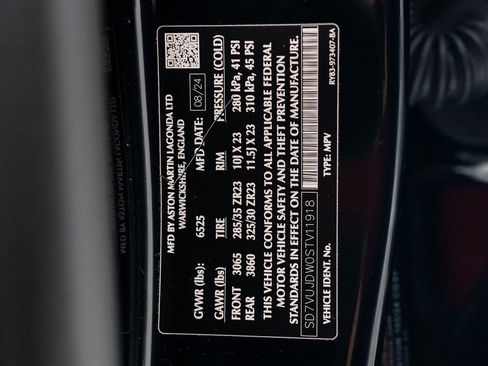 Used 2025 Aston Martin DBX 707 image 50