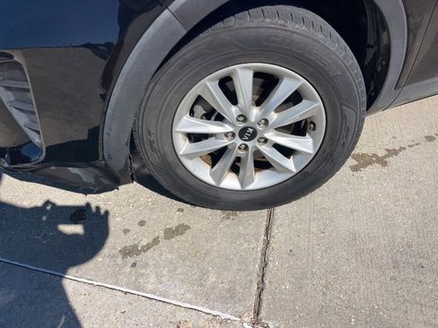 Used 2020 Kia Sorento L image 21