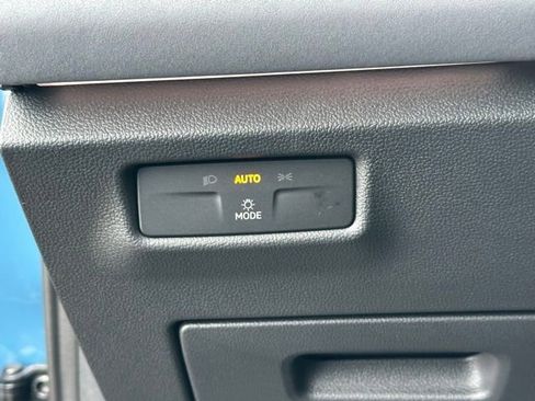 New 2026 Volkswagen Tiguan SE image 25