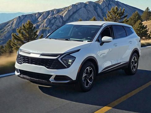 Used 2024 Kia Sportage LX image 4