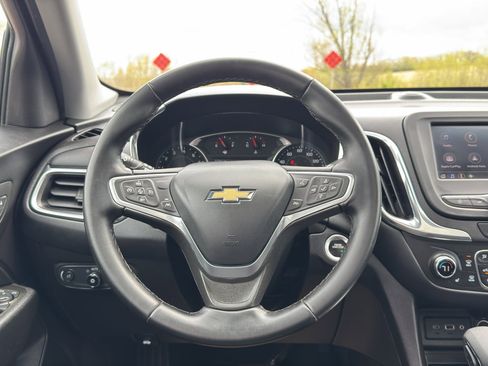 Used 2023 Chevrolet Equinox LT AWD/4WD image 29