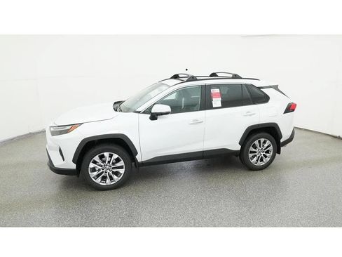 Used 2025 Toyota RAV4 Limited w/ Advanced Technology Package FWD image 3