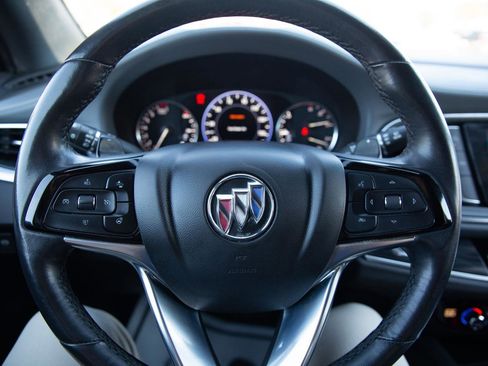 Used 2024 Buick Enclave Premium image 10