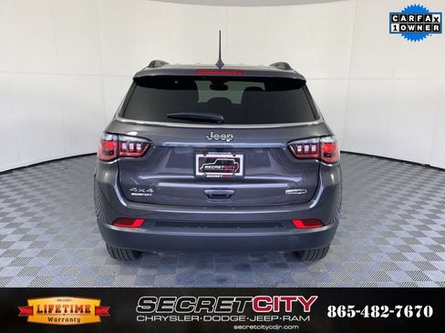 Used 2024 Jeep Compass Latitude AWD/4WD image 6