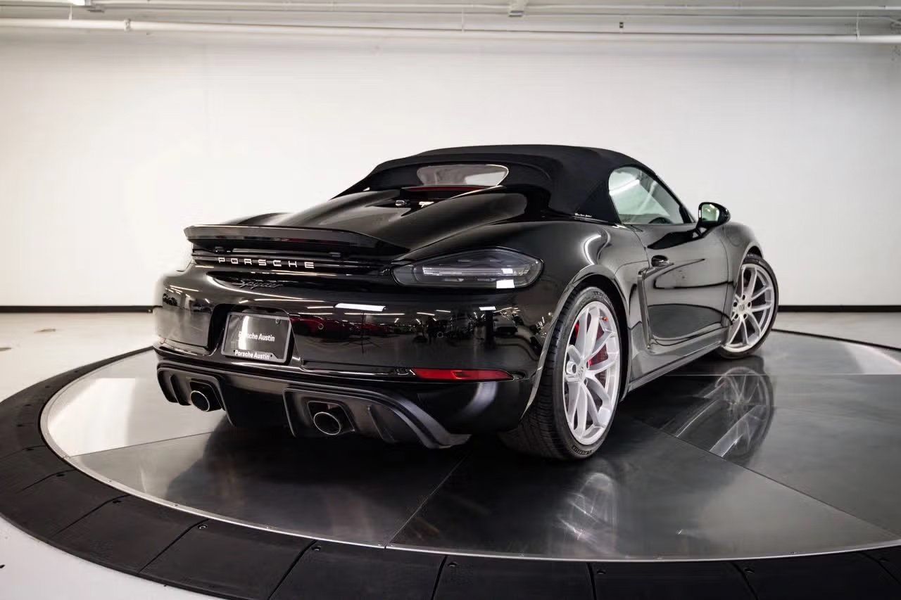 Certified 2022 Porsche 718 Boxster Spyder RWD image 7