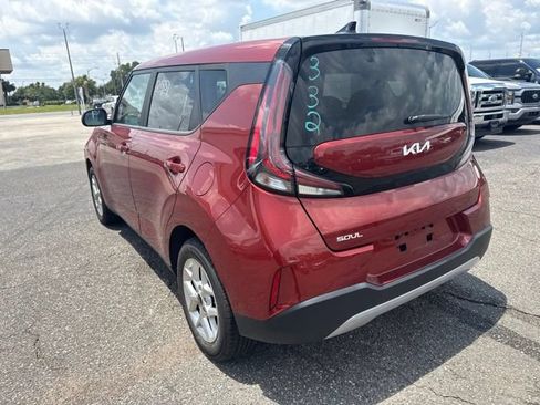 Used 2024 Kia Soul LX w/ Option Group 015 FWD image 6