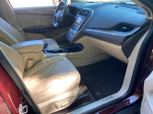 Used 2018 Lincoln MKC Reserve w/ Lincoln MKC Climate Package AWD/4WD image 27