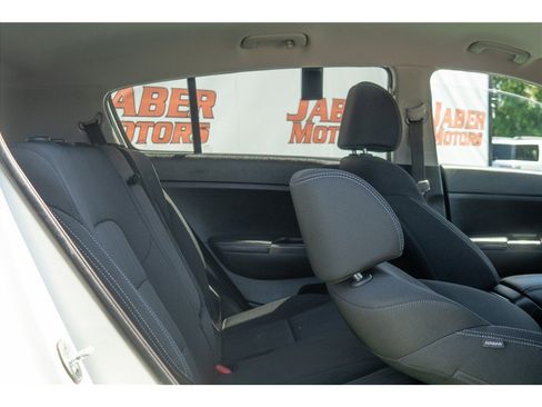 Used 2021 Kia Sportage LX AWD/4WD image 6