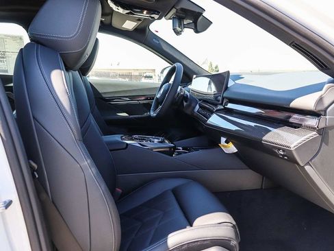New 2026 BMW 540i xDrive w/ M Sport Package image 16