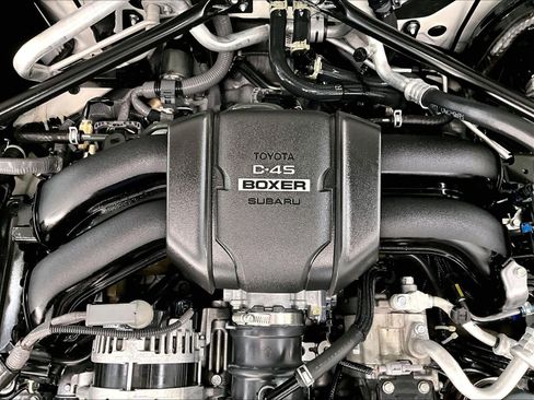 Used 2022 Toyota GR86 w/ ALL Weather Mat Package (TMS) image 27