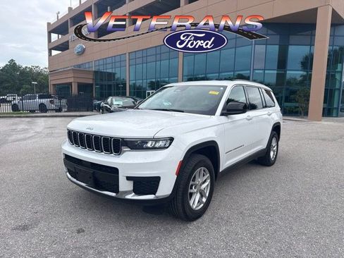 Used 2024 Jeep Grand Cherokee L Laredo AWD/4WD image 1