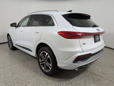 New 2025 Audi Q5 Premium image 5