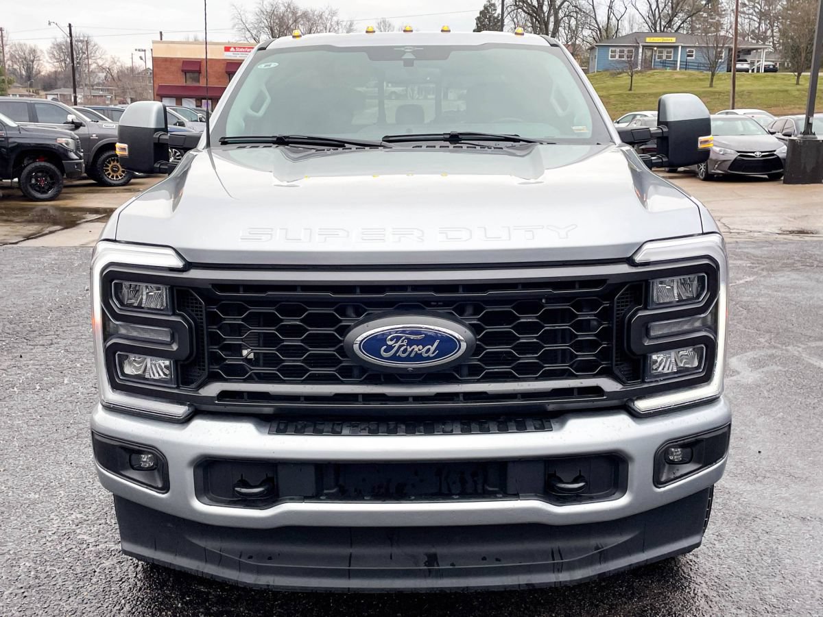 Used 2023 Ford F250 Lariat w/ Sport Appearance Package AWD/4WD image 7