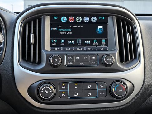 Certified 2018 Chevrolet Colorado LT RWD image 17