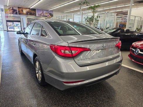 Used 2017 Hyundai Sonata SE FWD image 6