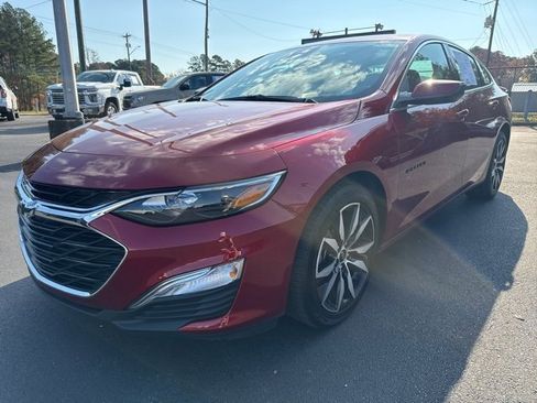 Used 2025 Chevrolet Malibu RS image 1