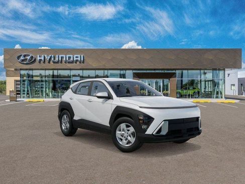 New 2027 Hyundai Kona SE FWD image 2