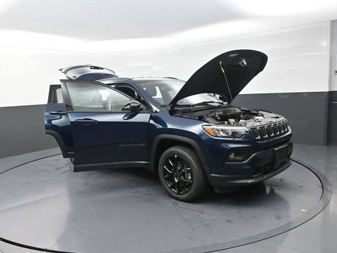New 2026 Jeep Compass Latitude AWD/4WD image 29