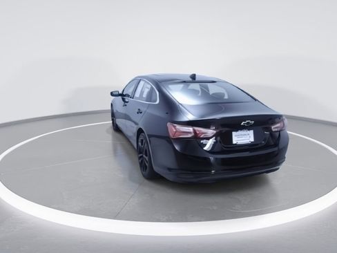 Used 2023 Chevrolet Malibu LT w/ Midnight Edition image 7