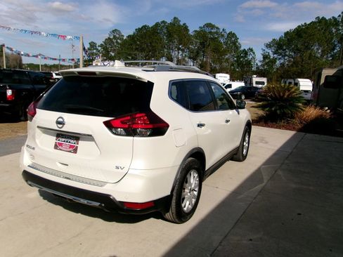 Used 2020 Nissan Rogue SV image 5