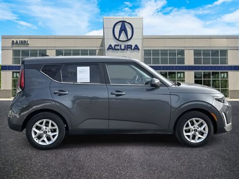 Used 2023 Kia Soul LX w/ Option Group 015 image 6