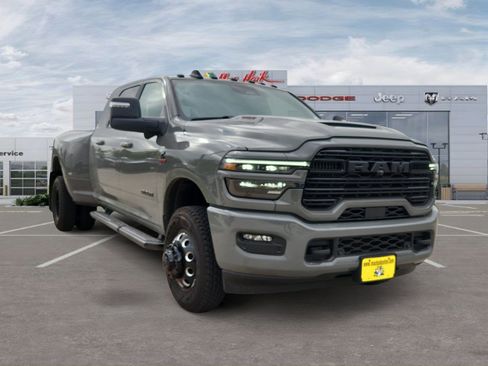 New 2026 RAM 3500 Laramie AWD/4WD image 7