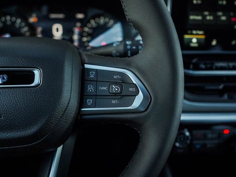 New 2026 Jeep Compass Limited image 21