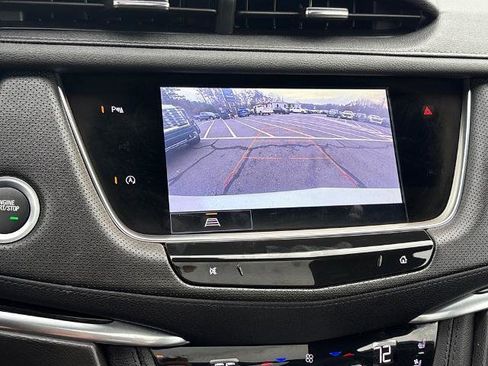 Used 2025 Cadillac XT5 Premium Luxury image 13