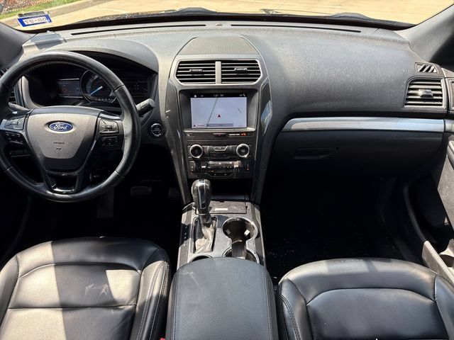 Used 2019 Ford Explorer XLT w/ Equipment Group 202A FWD image 19