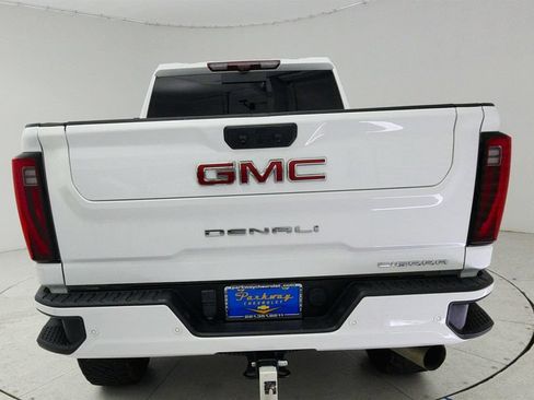 Used 2024 GMC Sierra 2500 Denali w/ Denali Reserve Package AWD/4WD image 18