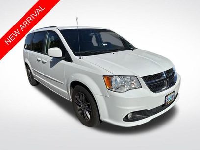 Used 2017 Dodge Grand Caravan SXT w/ Driver Convenience Group