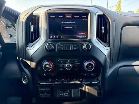 Used 2019 Chevrolet Silverado 1500 LTZ AWD/4WD image 22
