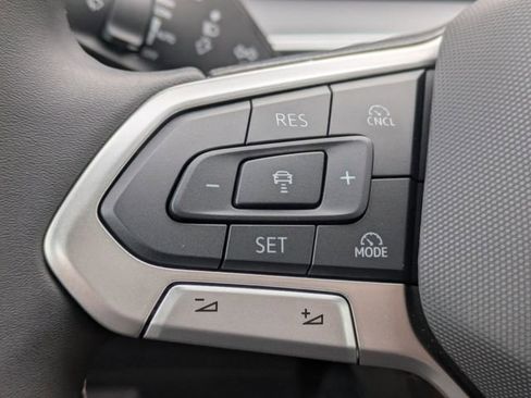 New 2026 Volkswagen Tiguan SE image 27