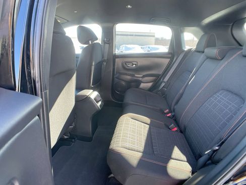 Used 2024 Honda HR-V Sport image 22