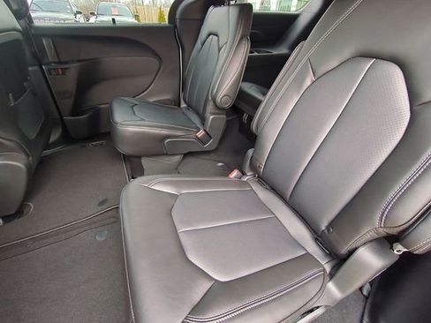 New 2026 Chrysler Voyager LX image 28