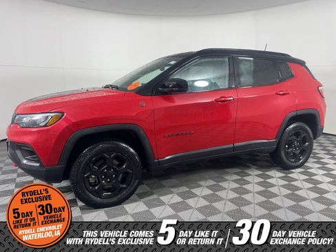 Used 2023 Jeep Compass Trailhawk image 11