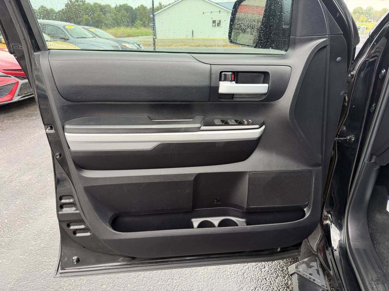 Used 2021 Toyota Tundra SR5 w/ SR5 Leather Package RWD image 12