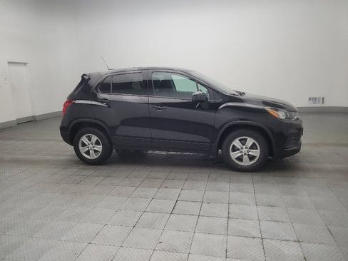 Used 2021 Chevrolet Trax LS w/ Tint and Cruise Package FWD image 11