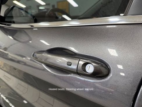 Used 2020 Jeep Cherokee Latitude Plus w/ Cold Weather Group image 18