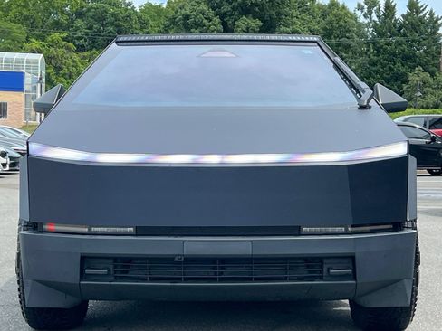 Used 2024 Tesla Cybertruck Cyberbeast AWD/4WD image 10