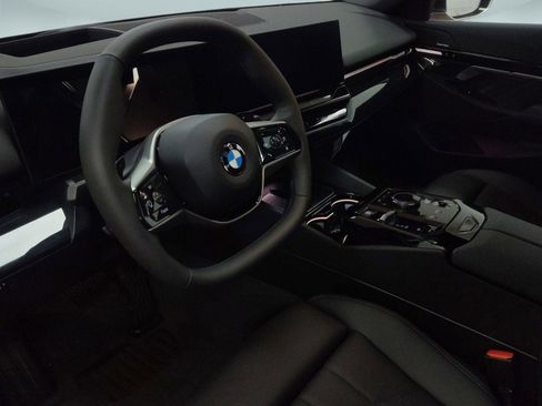 New 2026 BMW 530i xDrive AWD/4WD image 4