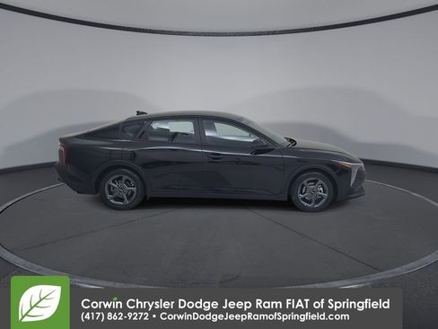 Used 2025 Kia K4 FWD image 17