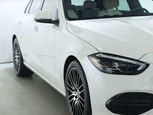 Used 2023 Mercedes-Benz C 300 4MATIC Sedan image 5