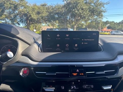 Used 2024 Acura MDX FWD image 21