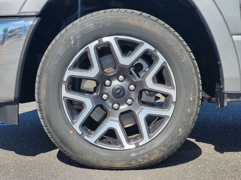 Used 2025 RAM 1500 Laramie AWD/4WD image 7