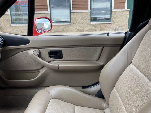 Used 1998 BMW Z3 1.9 RWD image 21