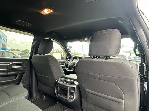 Used 2020 RAM 2500 Big Horn w/ Night Edition AWD/4WD image 15