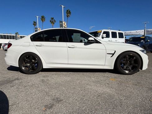 Used 2018 BMW M3 image 3