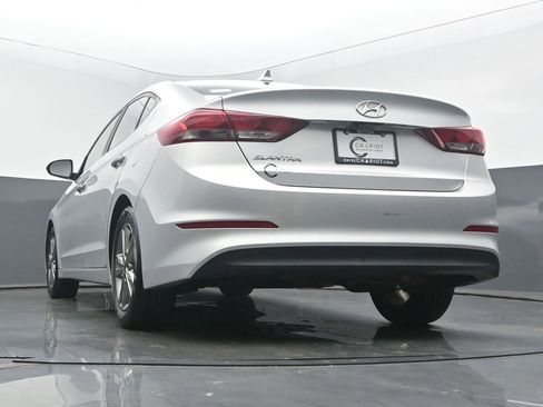 Used 2018 Hyundai Elantra SEL image 49